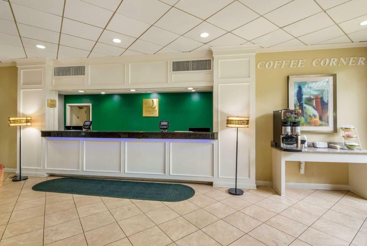 Quality Inn Roanoke Airport Zewnętrze zdjęcie